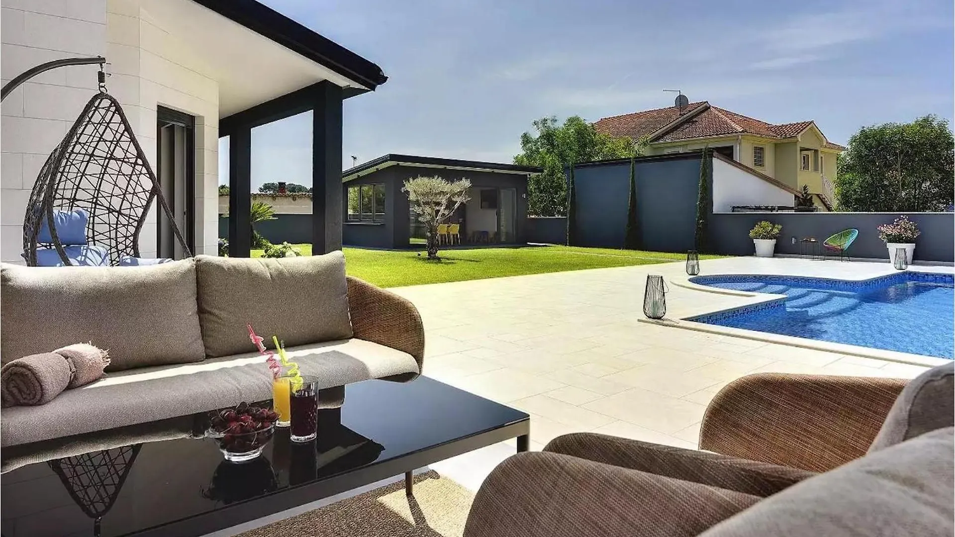 Villa Dv Póla 0*,  Horvátország
